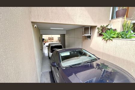Casa à venda com 240m², 3 quartos e 8 vagasGaragem
