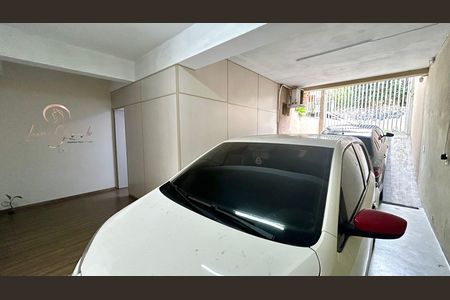Casa à venda com 240m², 3 quartos e 8 vagasGaragem