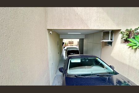 Casa à venda com 240m², 3 quartos e 8 vagasGaragem