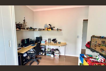 Casa à venda com 240m², 3 quartos e 8 vagasQuarto Suíte 3