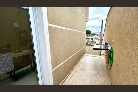 Casa à venda com 240m², 3 quartos e 8 vagasQuintal