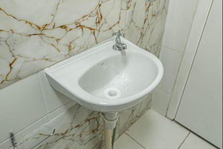 Apartamento para alugar com 33m², 2 quartos e sem vaga Apartamento para alugar com 33m², 2 quartos e sem vagaBanheiro