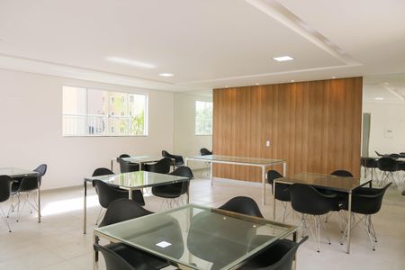 Apartamento para alugar com 40m², 2 quartos e sem vagaÁrea comum - Salão de festas