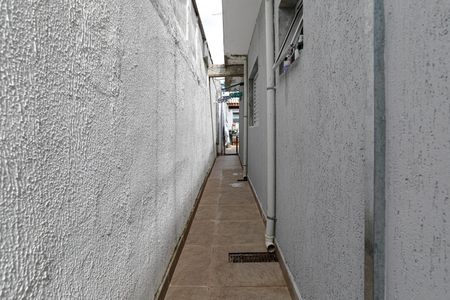 Casa para alugar com 150m², 2 quartos e 2 vagasCorredor
