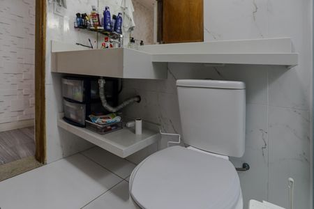 Casa para alugar com 150m², 2 quartos e 2 vagasBanheiro