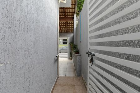 Casa para alugar com 150m², 2 quartos e 2 vagasCorredor