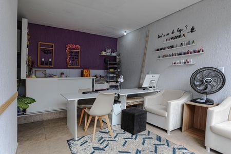 Casa para alugar com 150m², 2 quartos e 2 vagasEdícula