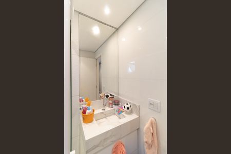 Apartamento à venda com 76m², 3 quartos e 1 vaga Apartamento à venda com 76m², 3 quartos e 1 vagaBanheiro da Suíte