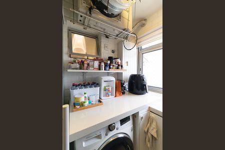 Apartamento à venda com 76m², 3 quartos e 1 vaga Apartamento à venda com 76m², 3 quartos e 1 vagaLavanderia