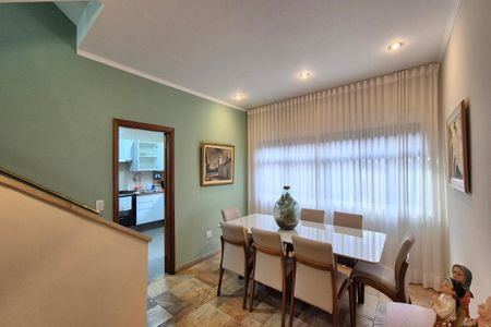 Casa à venda com 267m², 5 quartos e 5 vagasSala de Jantar
