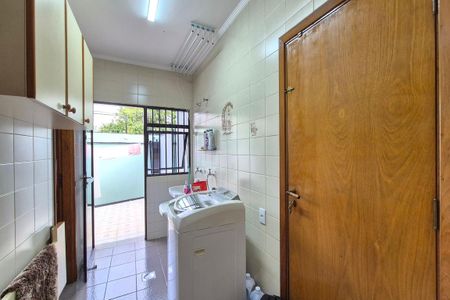 Casa à venda com 267m², 5 quartos e 5 vagasÁrea de Serviço
