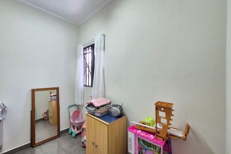 Casa à venda com 267m², 5 quartos e 5 vagasQuarto de Serviço