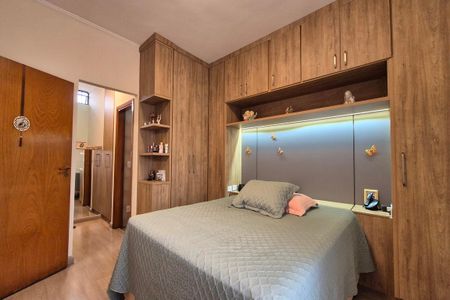 Casa à venda com 267m², 5 quartos e 5 vagasQuarto 1 - Suíte 