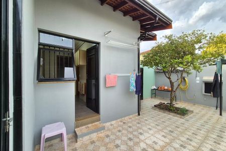 Casa à venda com 267m², 5 quartos e 5 vagasQuintal 