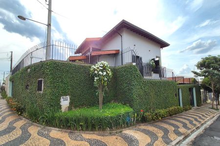 Casa à venda com 267m², 5 quartos e 5 vagasFachada do Prédio