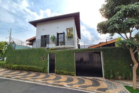 Casa à venda com 267m², 5 quartos e 5 vagasFachada do Prédio