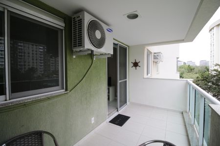Varanda de apartamento para alugar com 2 quartos, 70m² em Barra da Tijuca, Rio de Janeiro