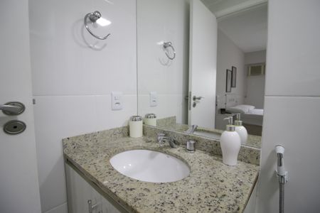 Apartamento para alugar com 70m², 2 quartos e 2 vagasBanheiro da Suíte 2