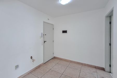 Sala de kitnet/studio para alugar com 1 quarto, 38m² em Liberdade, São Paulo