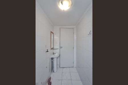Banheiro de kitnet/studio para alugar com 1 quarto, 38m² em Liberdade, São Paulo