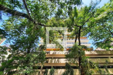 Apartamento à venda com 200m², 4 quartos e 4 vagasFachada