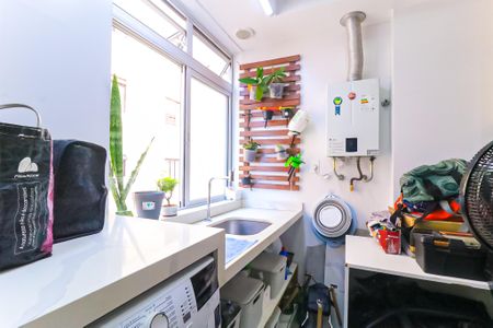 Apartamento à venda com 72m², 3 quartos e 1 vagaÁrea de Serviço