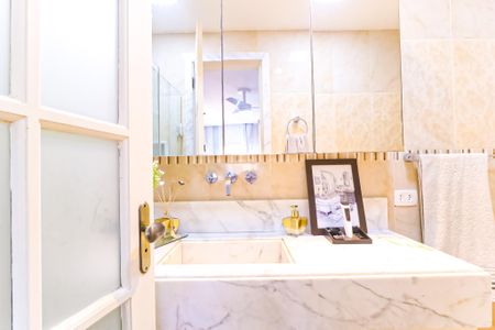 Apartamento à venda com 72m², 3 quartos e 1 vagaBanheiro