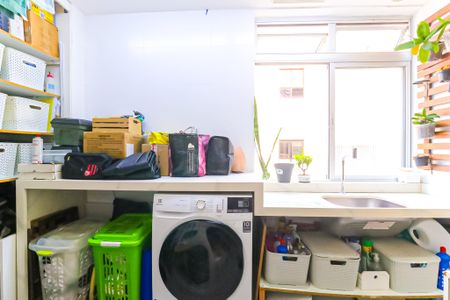 Apartamento à venda com 72m², 3 quartos e 1 vagaÁrea de Serviço