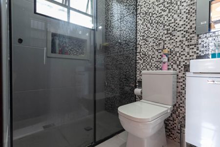 Apartamento à venda com 125m², 3 quartos e 4 vagasBanheiro da suíte 