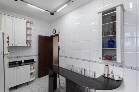 Apartamento à venda com 125m², 3 quartos e 4 vagasCozinha