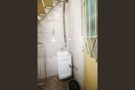 Casa à venda com 65m², 2 quartos e 1 vagaÁrea de Serviço