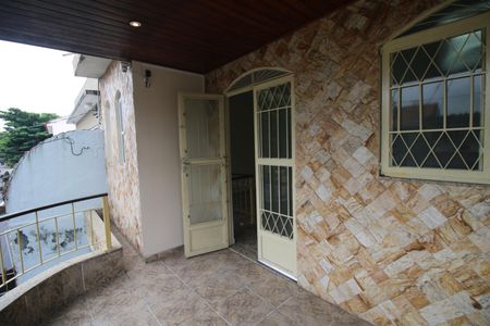Casa à venda com 65m², 2 quartos e 1 vagaVaranda