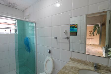 Casa para alugar com 401m², 4 quartos e 5 vagasBanheiro de serviço