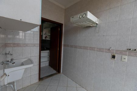 Casa à venda com 270m², 4 quartos e 3 vagas