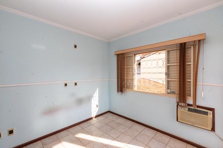 Casa à venda com 270m², 4 quartos e 3 vagas