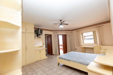 Casa à venda com 270m², 4 quartos e 3 vagas