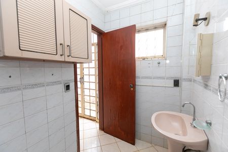 Casa à venda com 270m², 4 quartos e 3 vagas
