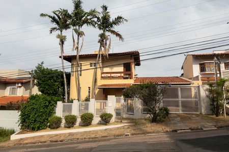 Casa à venda com 270m², 4 quartos e 3 vagas