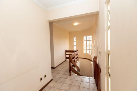 Casa à venda com 270m², 4 quartos e 3 vagas