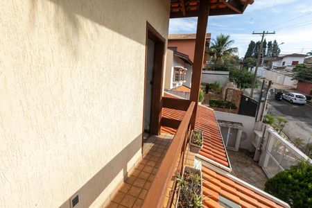 Casa à venda com 270m², 4 quartos e 3 vagas