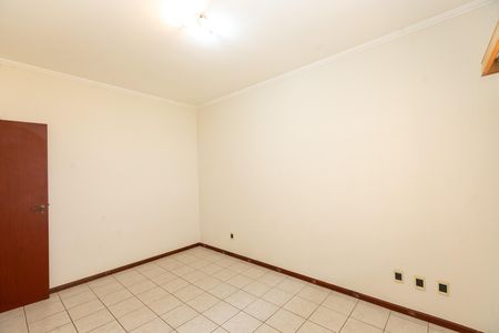 Casa à venda com 270m², 4 quartos e 3 vagas