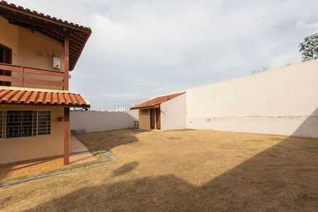 Casa à venda com 270m², 4 quartos e 3 vagas