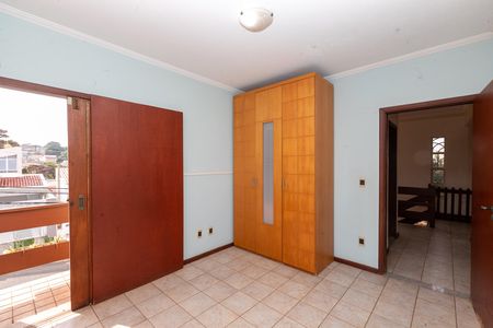 Casa à venda com 270m², 4 quartos e 3 vagas