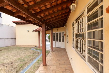Casa à venda com 270m², 4 quartos e 3 vagas