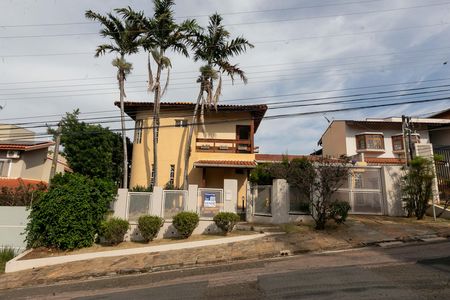 Casa à venda com 270m², 4 quartos e 3 vagas