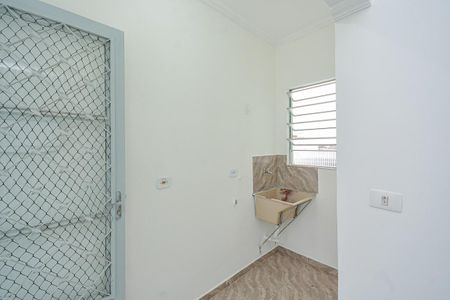 Casa para alugar com 52m², 2 quartos e 1 vaga Casa para alugar com 52m², 2 quartos e 1 vagaÁrea de Serviço