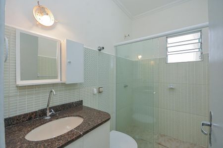 Casa para alugar com 52m², 2 quartos e 1 vaga Casa para alugar com 52m², 2 quartos e 1 vagaBanheiro