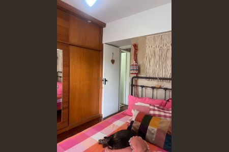 Apartamento à venda com 107m², 4 quartos e 1 vaga Apartamento à venda com 107m², 4 quartos e 1 vagaQuarto