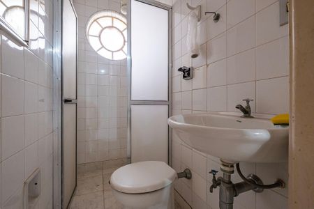 Apartamento à venda com 383m², 3 quartos e 2 vagas Apartamento à venda com 383m², 3 quartos e 2 vagasÁrea de Serviço - Banheiro