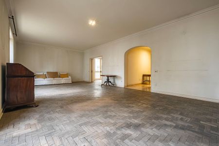 Apartamento à venda com 383m², 3 quartos e 2 vagas Apartamento à venda com 383m², 3 quartos e 2 vagasSala